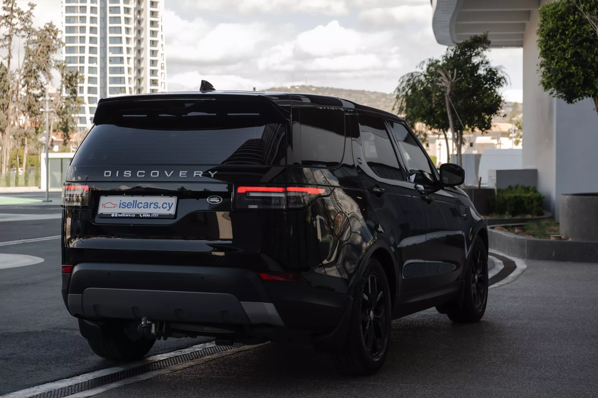 Land Rover Discovery SD4 SE #9 Photo 6