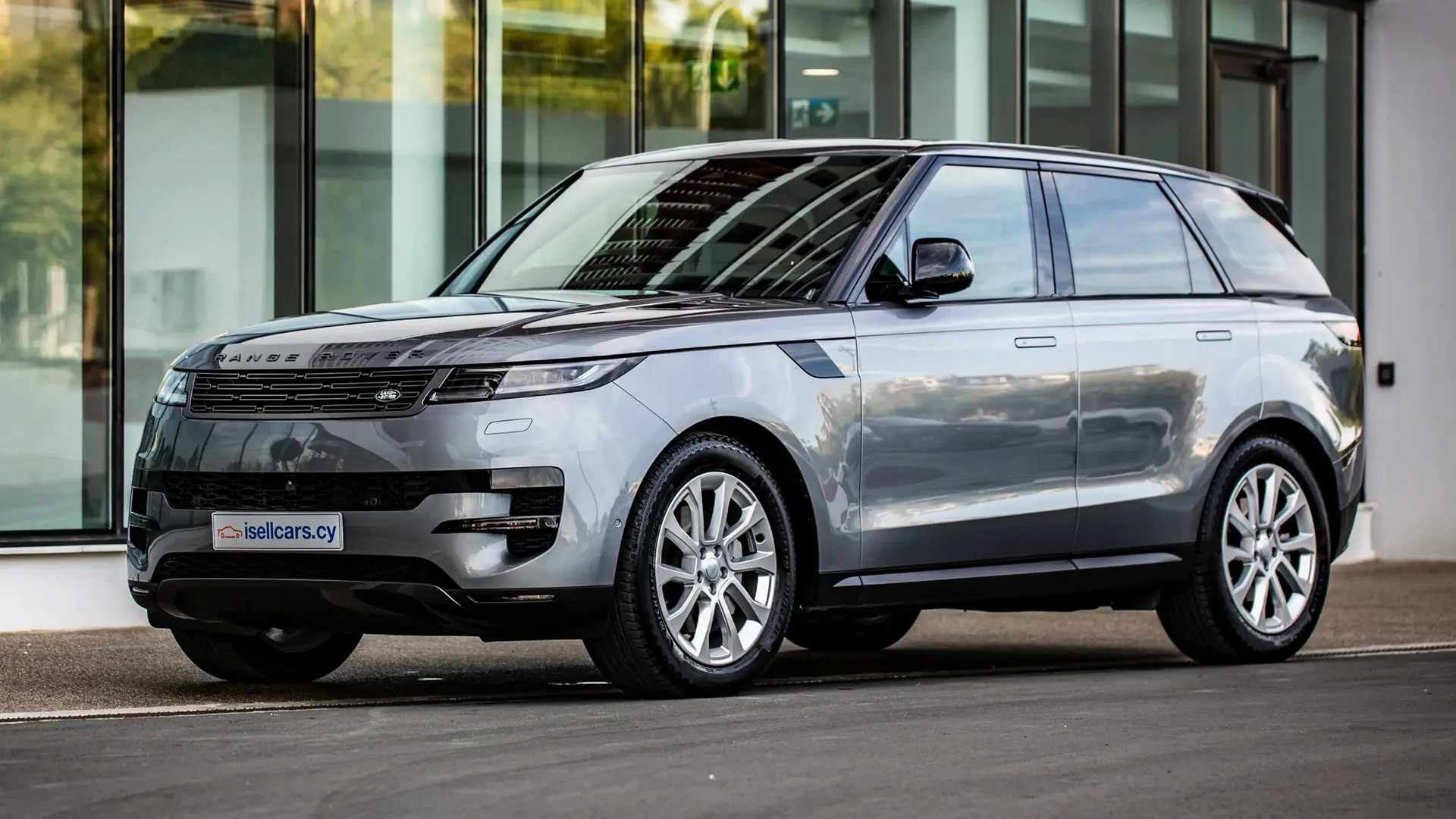 Range Rover Sport SE #24 Фото 1