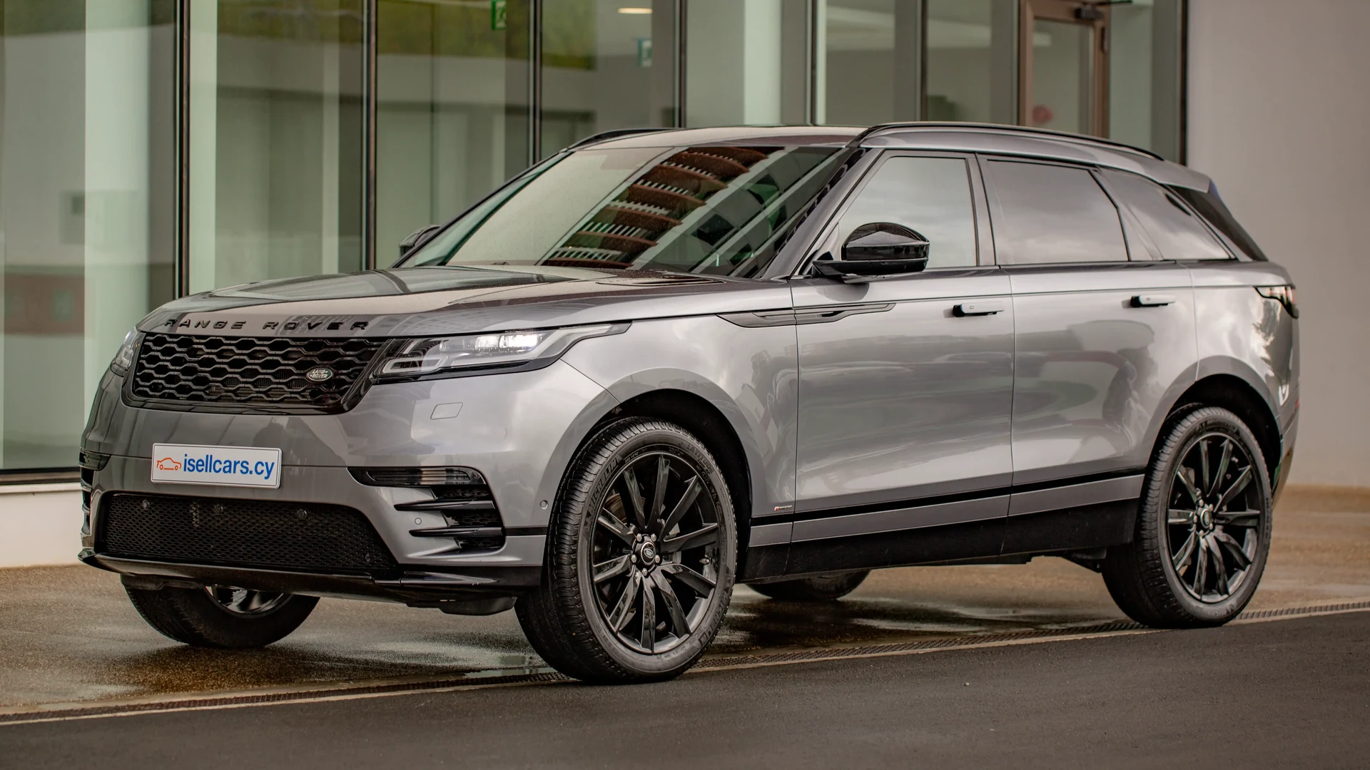 Range Rover Velar D180 SE R-Dynamic #16 Photo 1