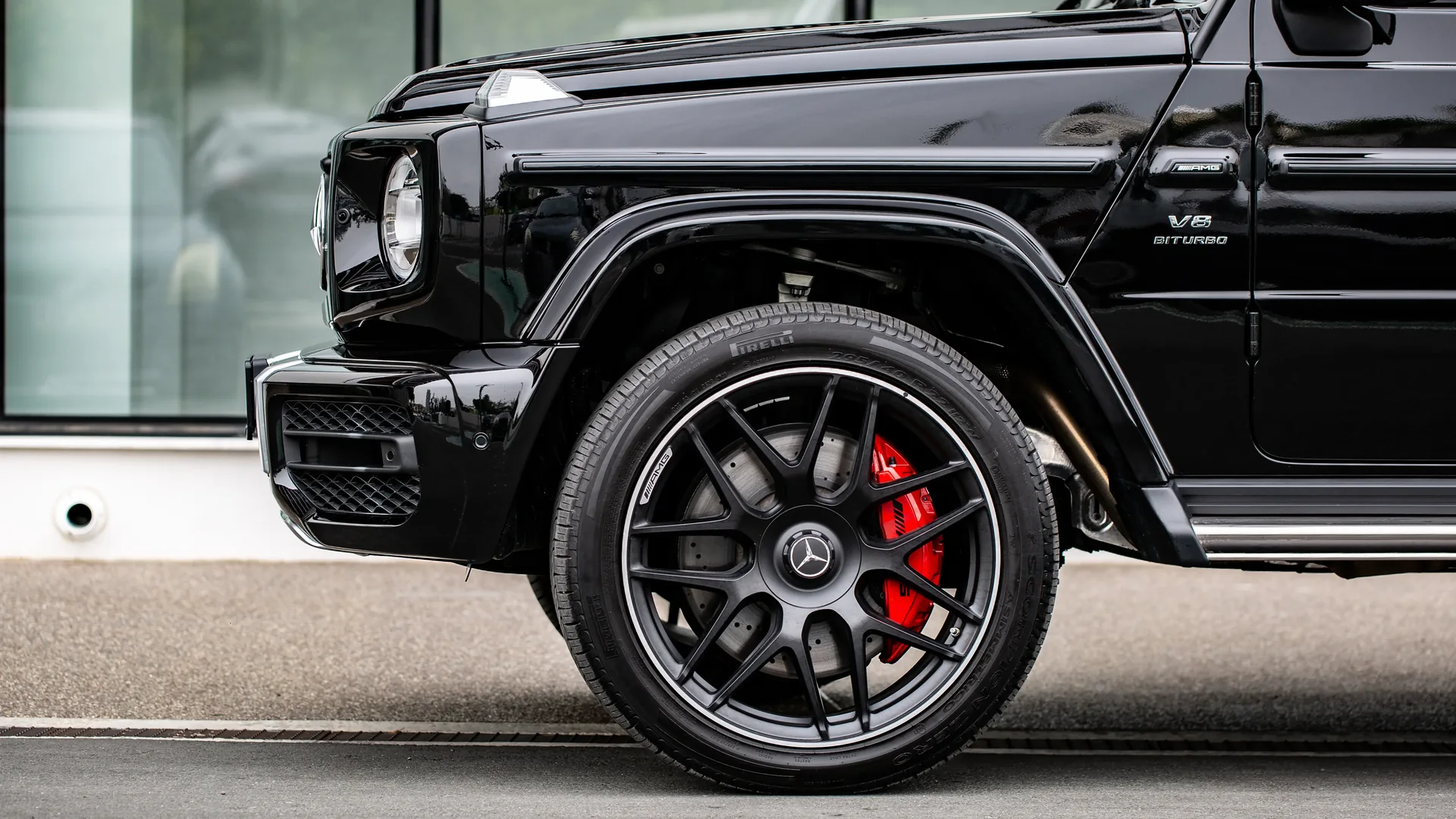 Mercedes-AMG G63 Premium Plus #8 Photo 13