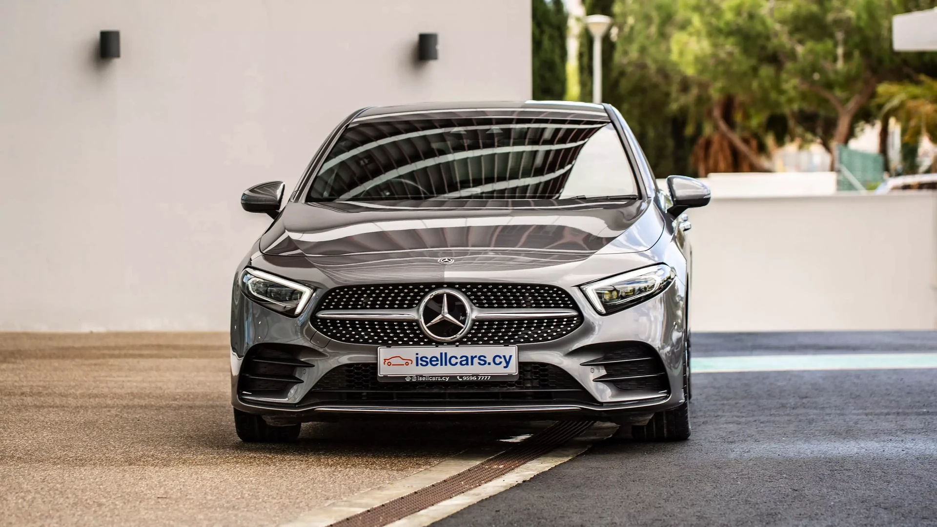 Mercedes-Benz A200d Hatchback #18 Фото 3