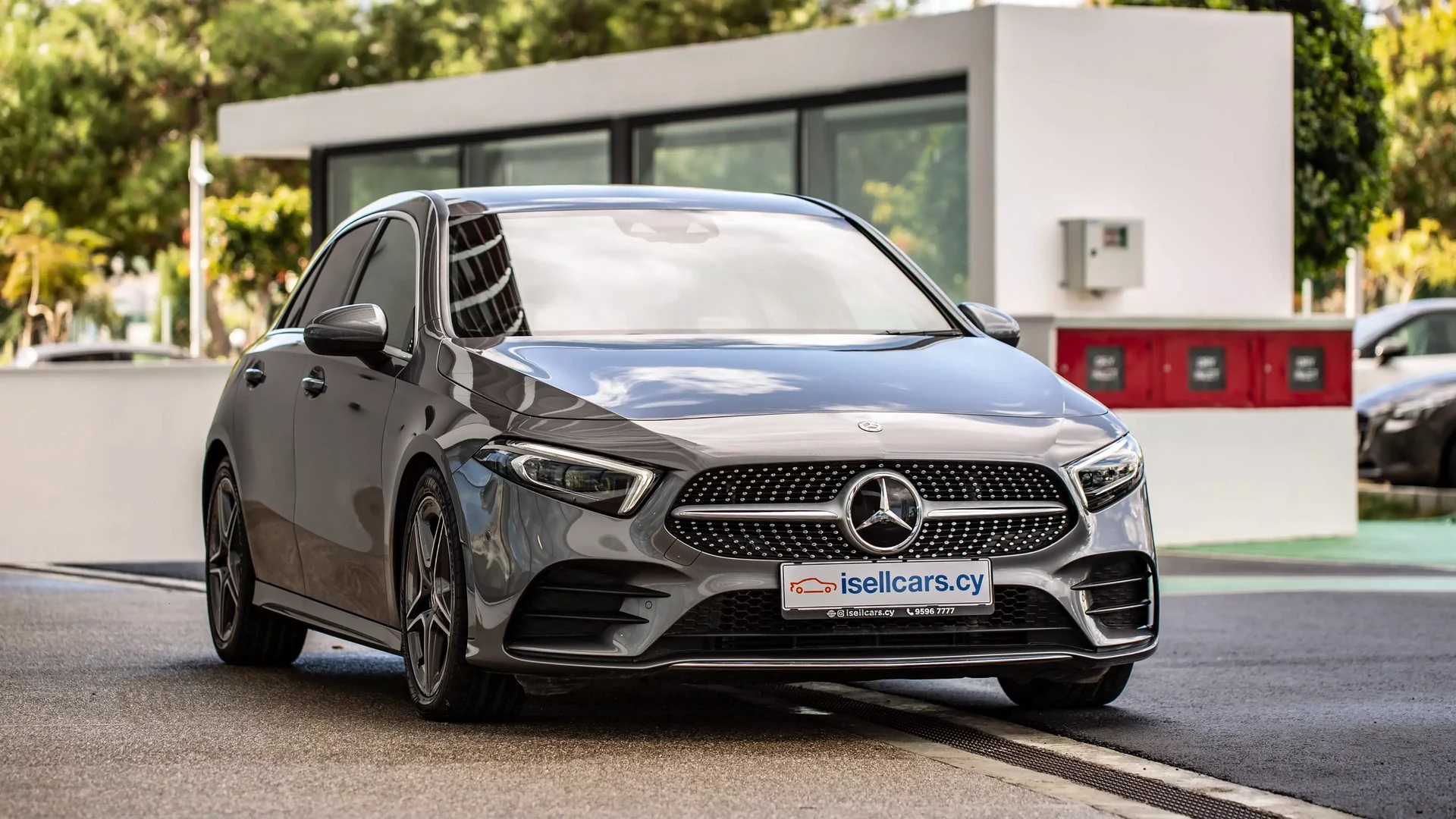 Mercedes-Benz A200d Hatchback #18 Фото 5