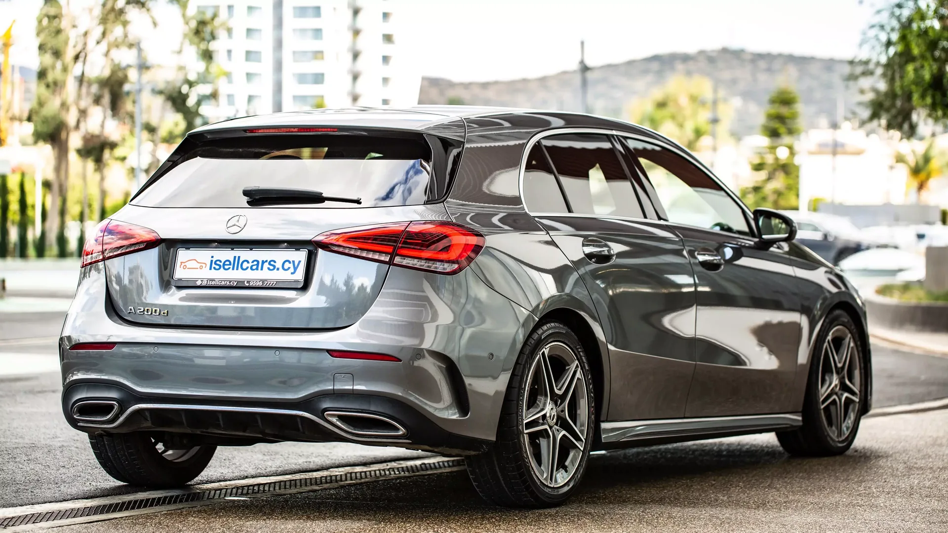 Mercedes-Benz A200d Hatchback #18 Фото 6