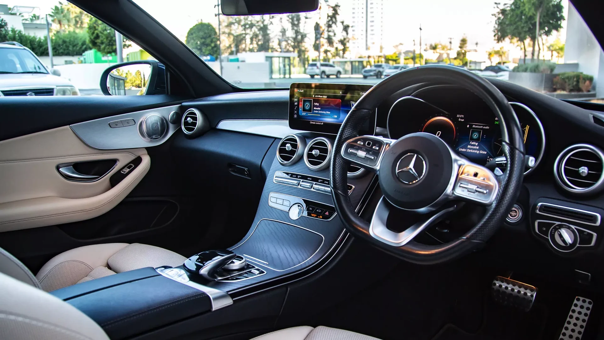 Mercedes-Benz C220d Convertible Premium Plus #43 Photo 6