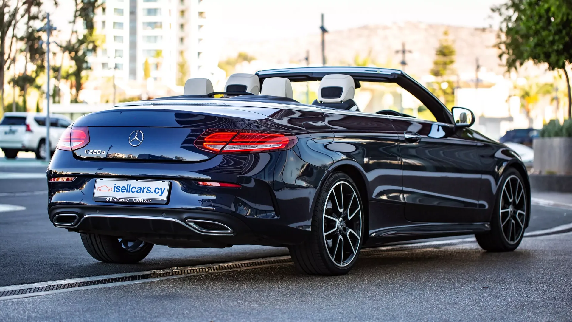 Mercedes-Benz C220d Convertible Premium Plus #43 Photo 4