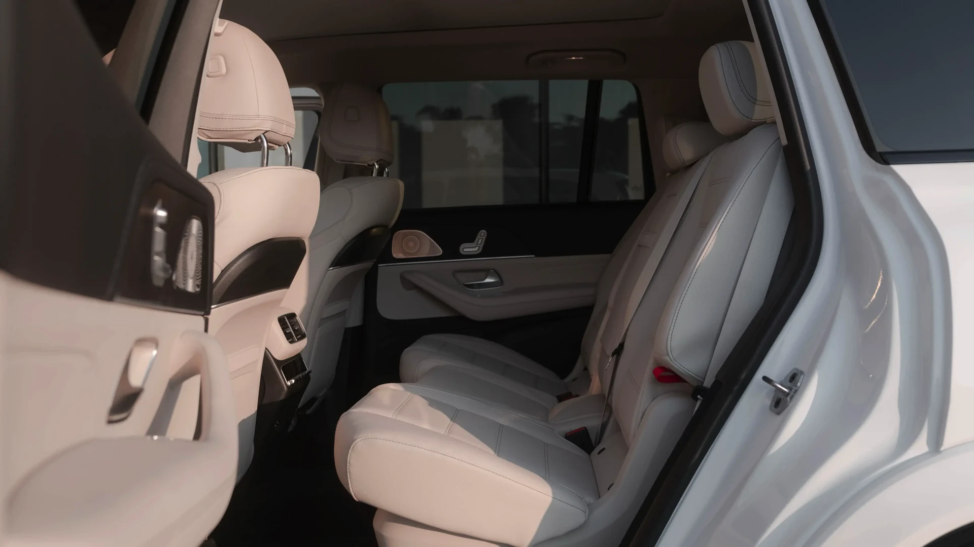 Mercedes-Benz GLS 400d Premium Plus #25 Фото 8