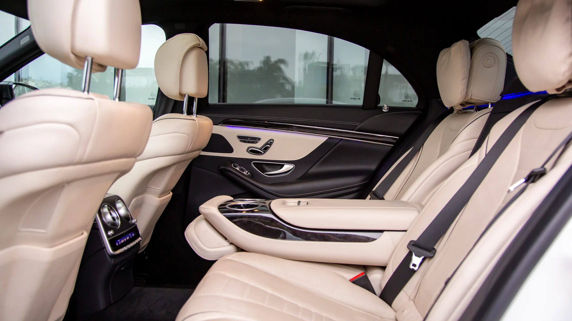 Mercedes-Benz S350d AMG Premium #46 Photo 10