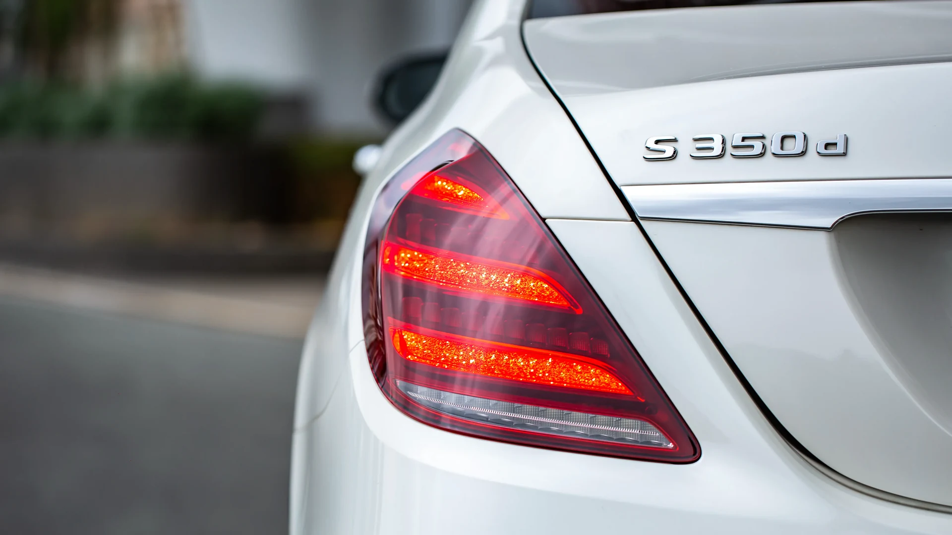 Mercedes-Benz S350d AMG Premium #46 Photo 13