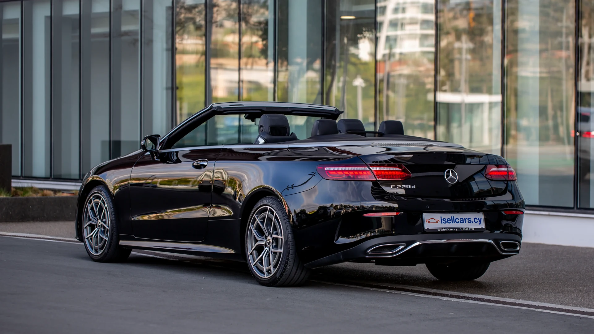 Mercedes-Benz E220d Convertible Premium #5 Фото 2