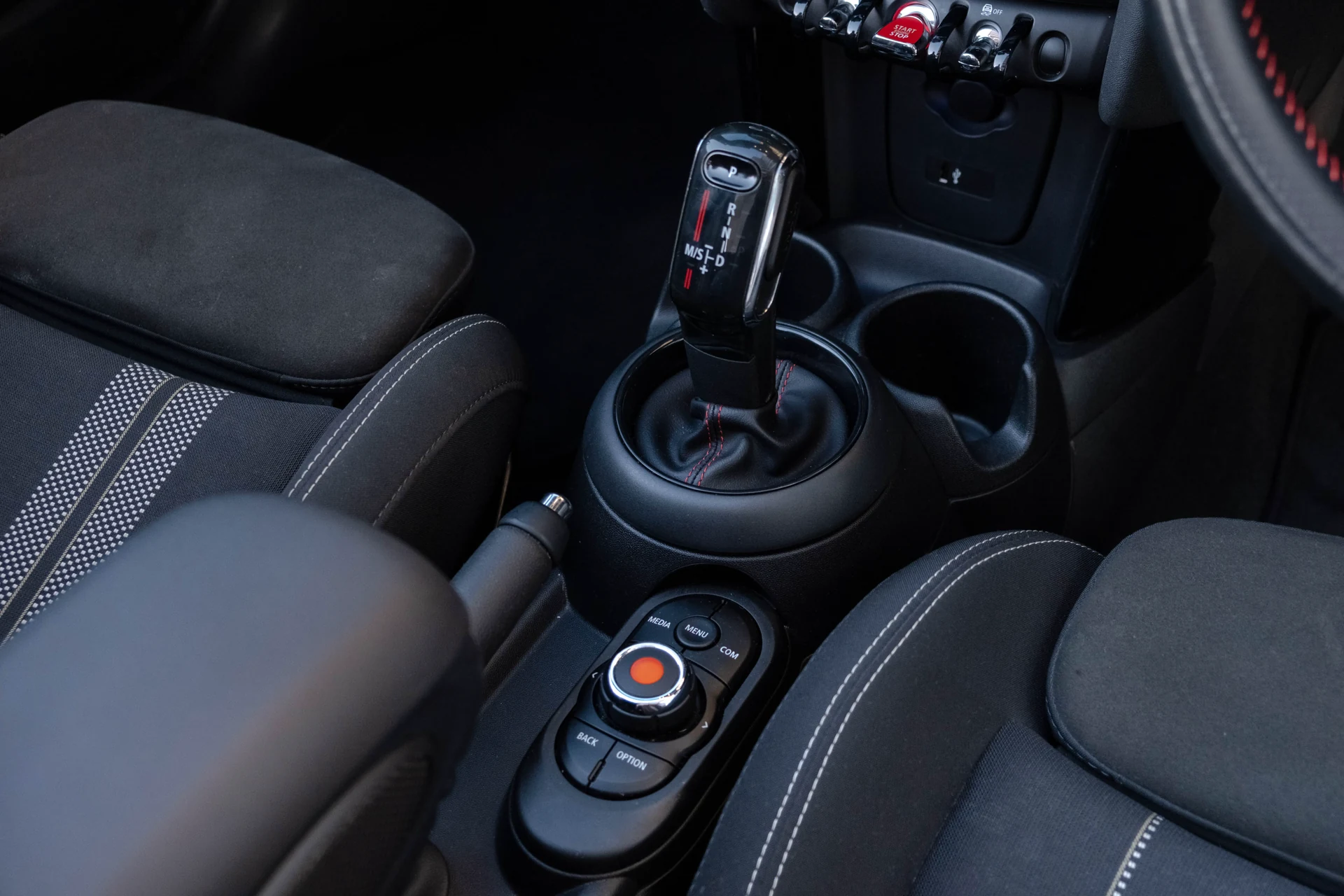 MINI Cabrio Cooper S #17 Фото 6