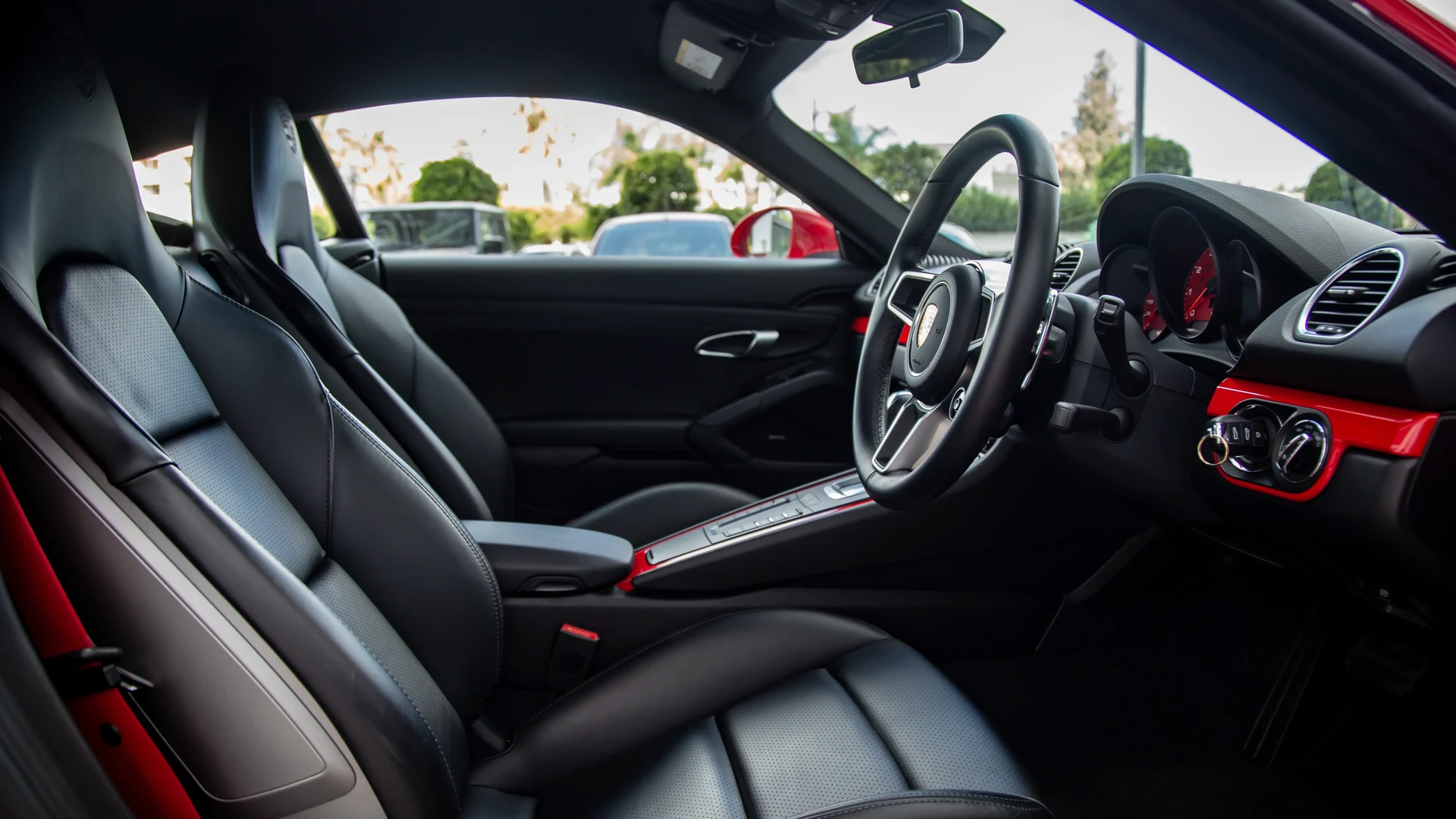 Porsche 718 Cayman #39 Photo 6