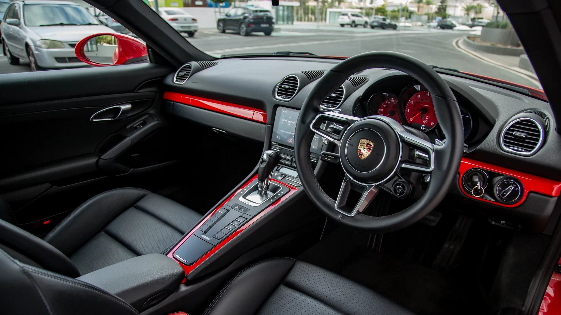 Porsche 718 Cayman #39 Photo 8