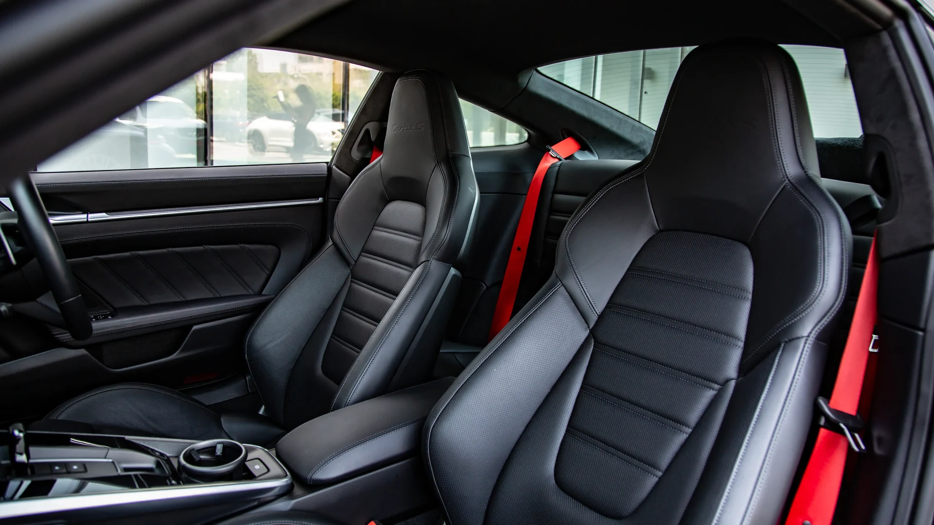 Porsche 911 Turbo S PDK #28 Photo 14