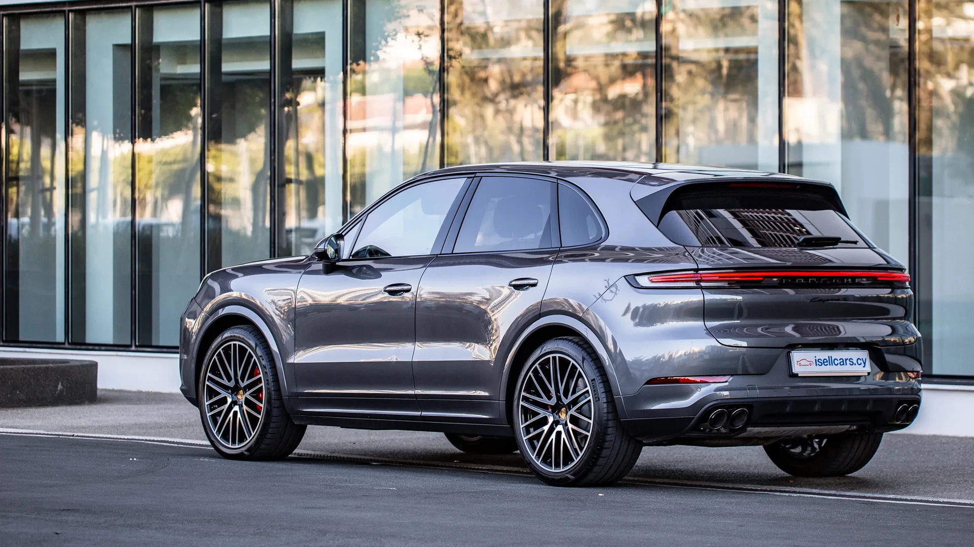 Porsche Cayenne S #35 Photo 2