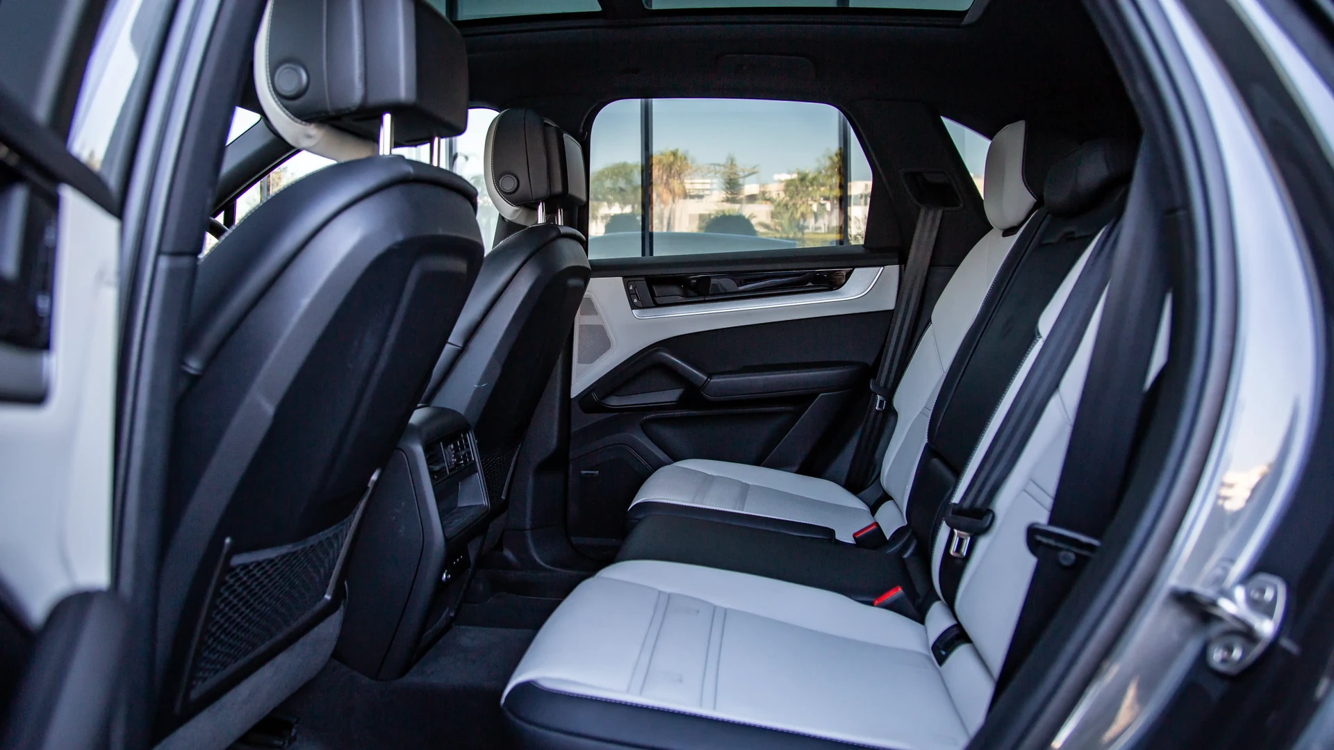 Porsche Cayenne S #35 Photo 9