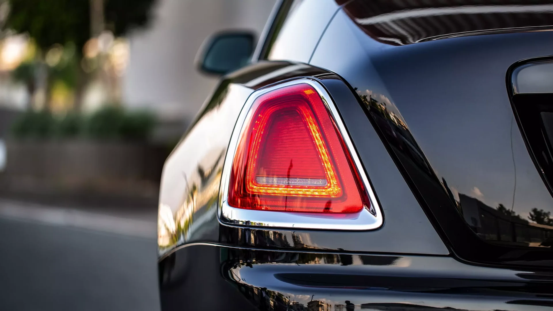 Rolls-Royce Wraith Black Badge #44 Фото 24