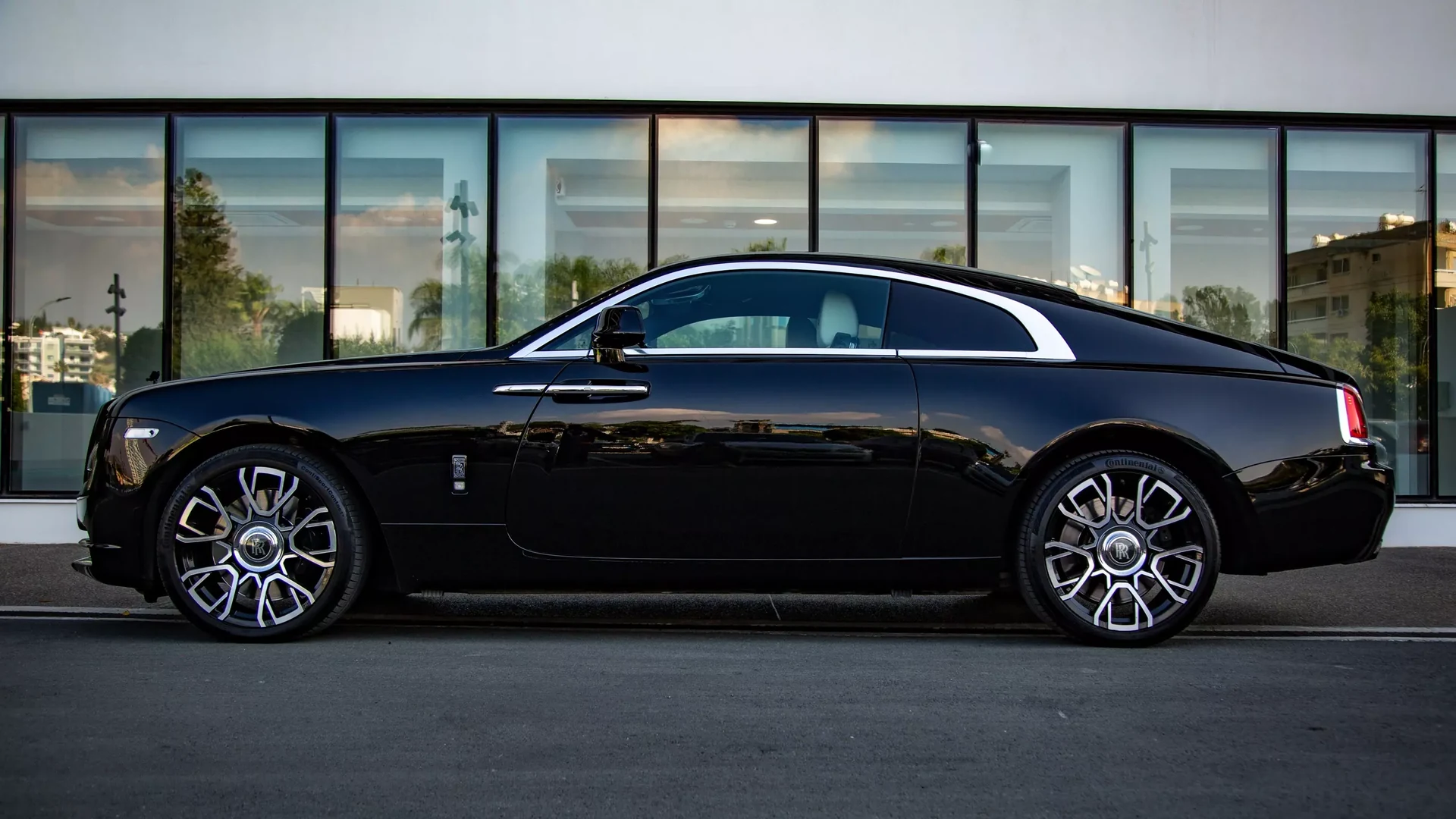 Rolls-Royce Wraith Black Badge #44 Фото 7