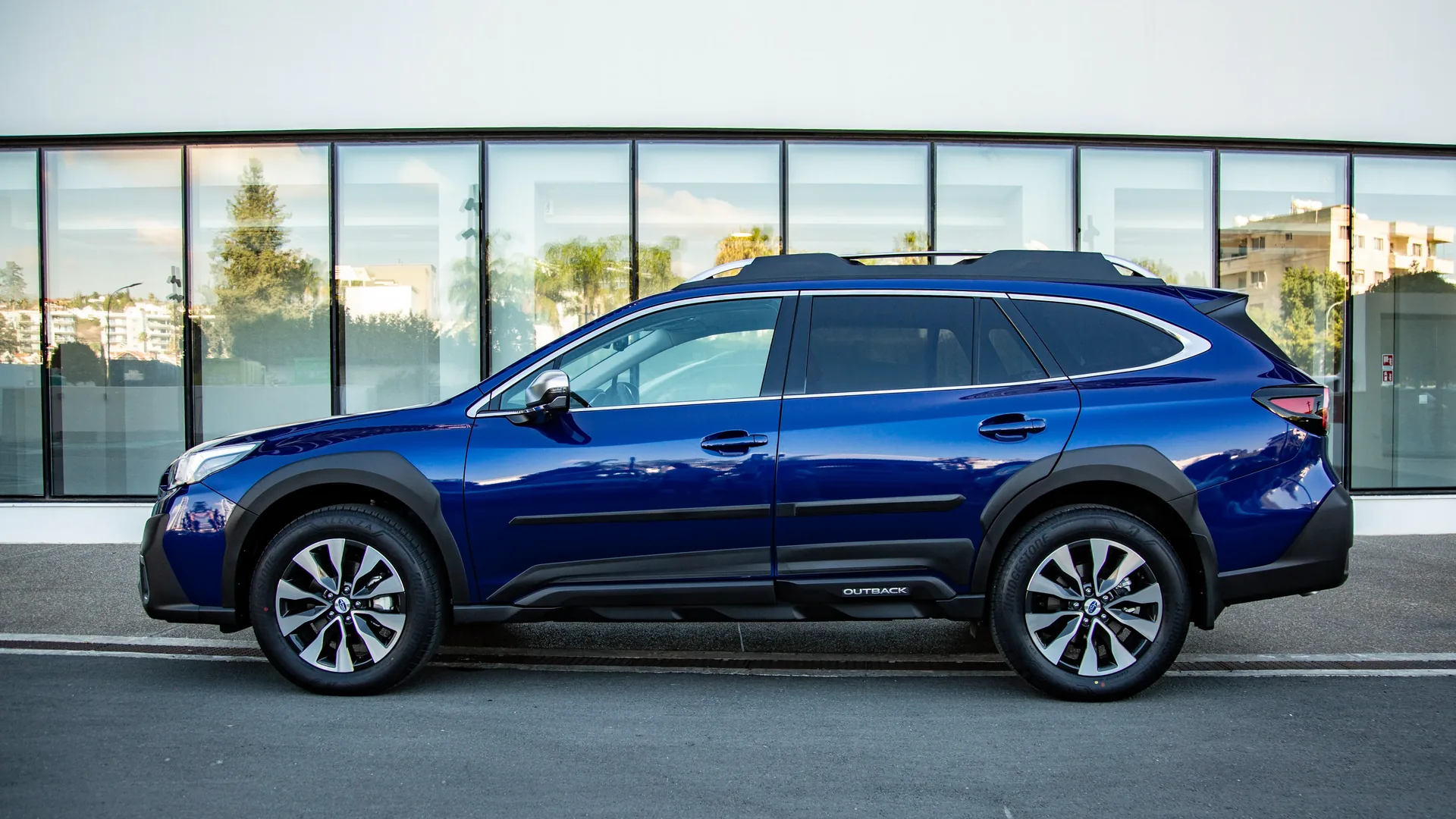 Subaru Outback Touring XT #42 Photo 16