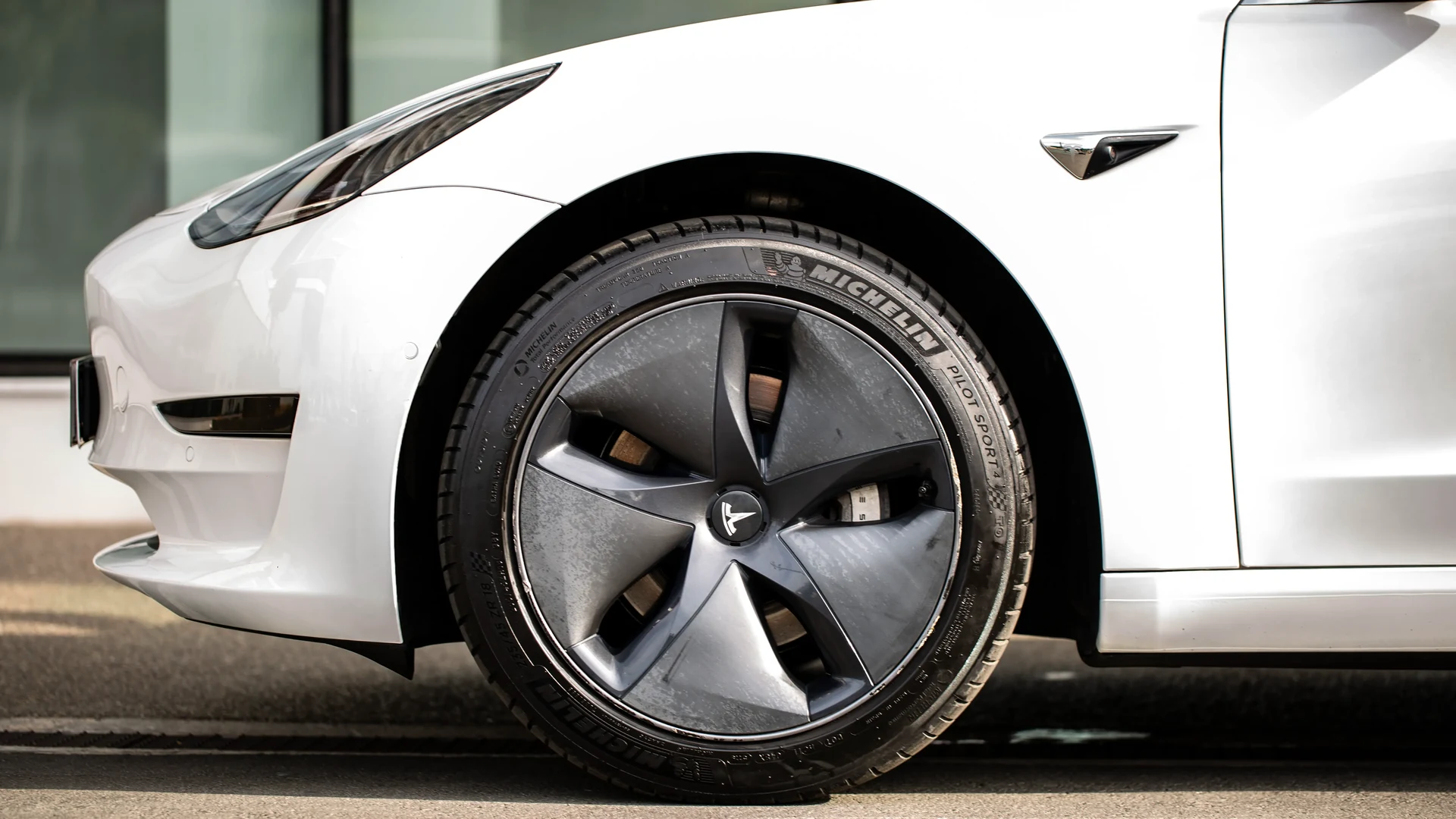 Tesla Model 3 Standard Plus #31 Фото 8