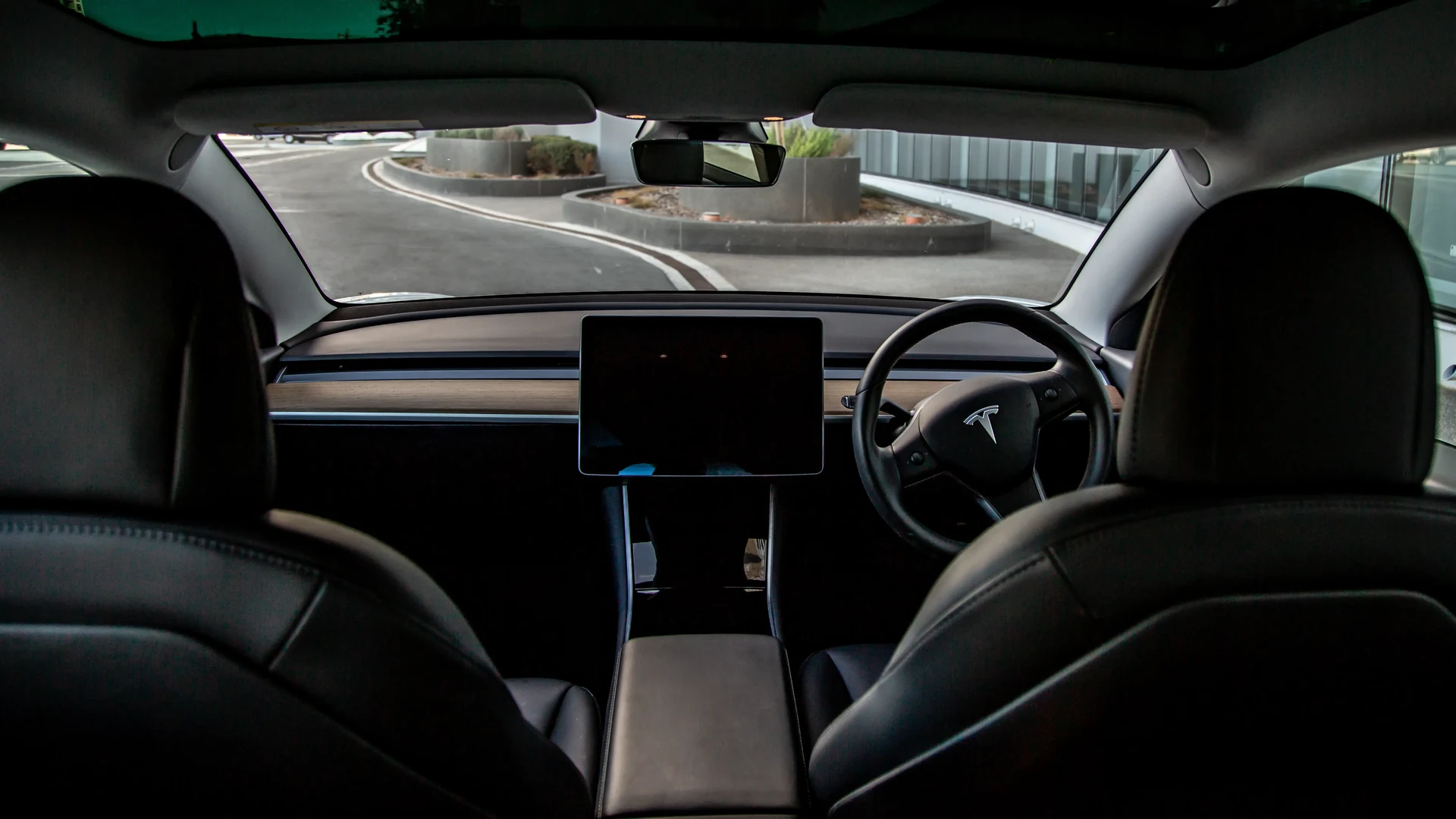 Tesla Model 3 Standard Range Plus #36 Фото 11