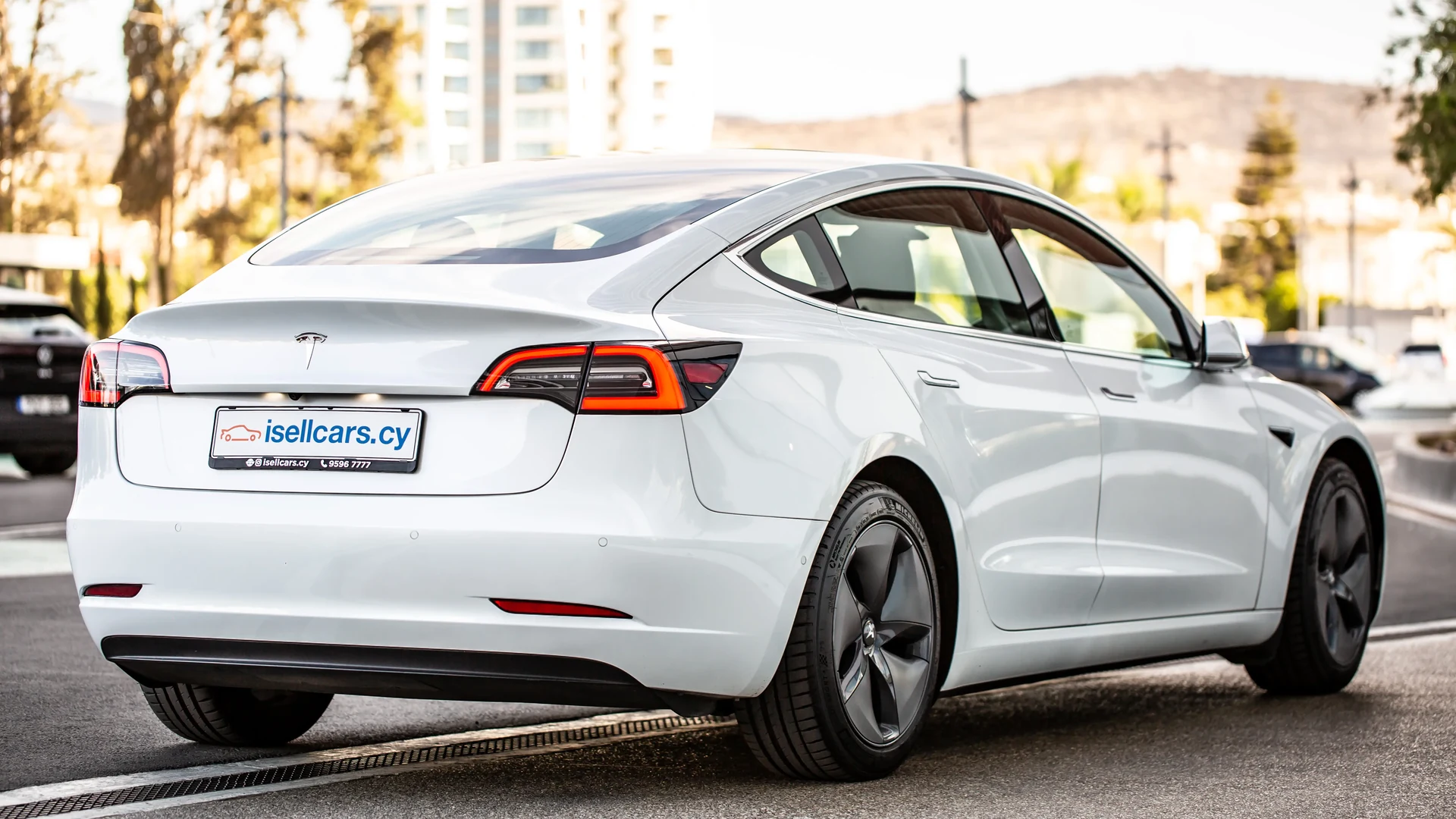 Tesla Model 3 Standard Range Plus #36 Фото 5